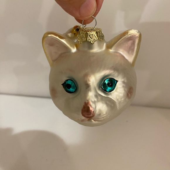 Cat Blown Glass Ornament with Fish (DP) - Picture 3 of 13